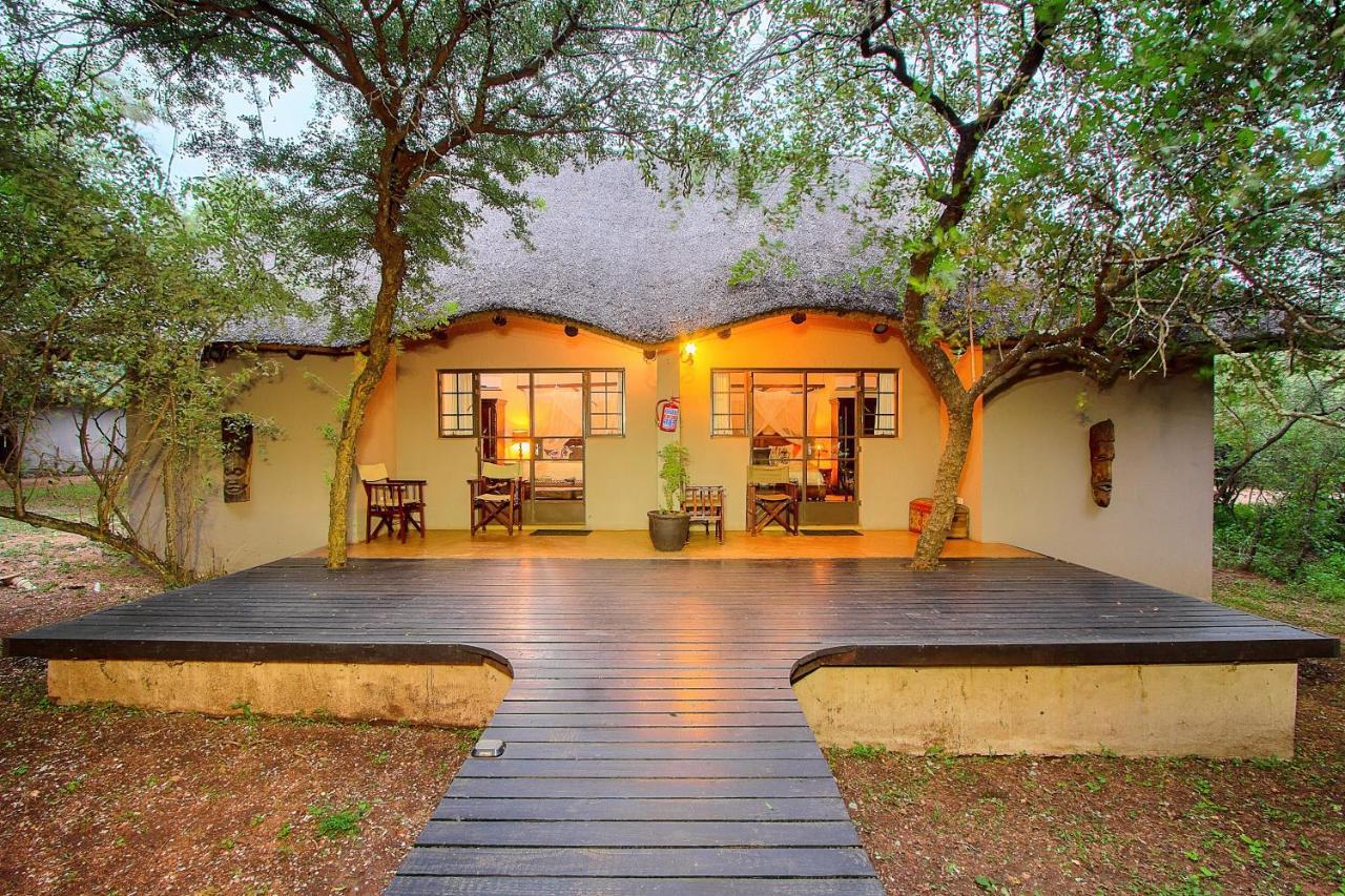 Mvuradona Safari Lodge Marloth Park Exterior foto